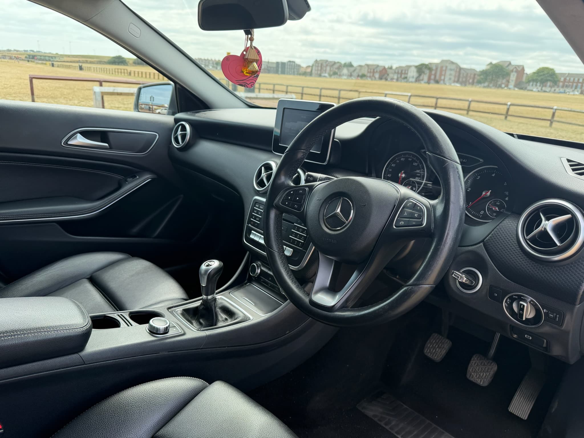 2016 Mercedes-Benz A-Class A 180 D Se thumbnail 41
