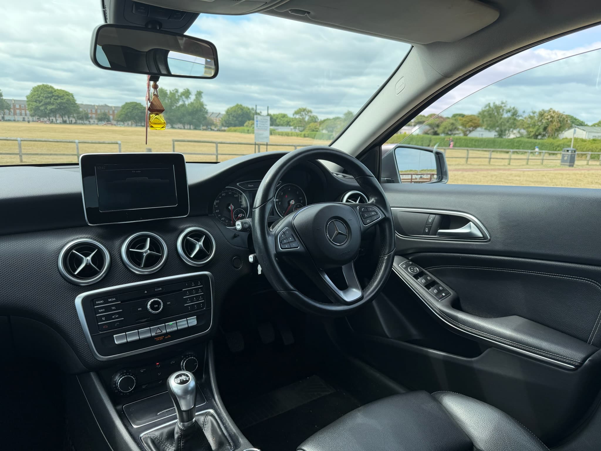 2016 Mercedes-Benz A-Class A 180 D Se thumbnail 31