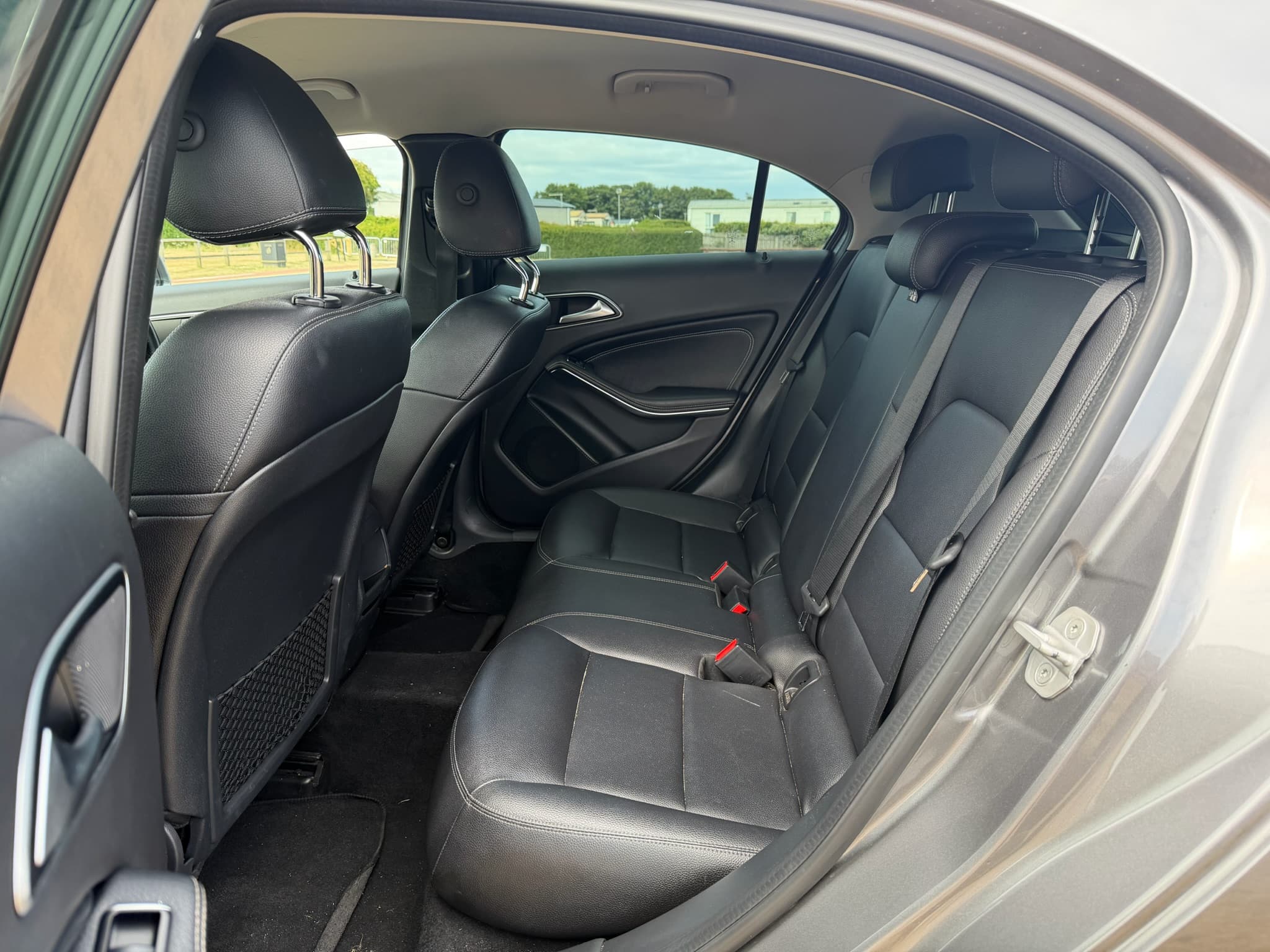 2016 Mercedes-Benz A-Class A 180 D Se thumbnail 32