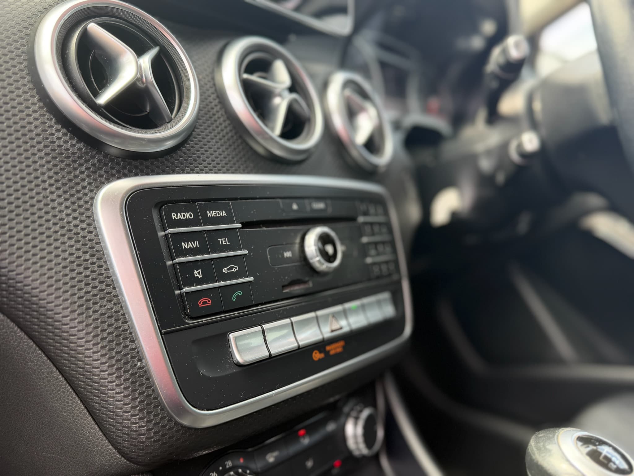 2016 Mercedes-Benz A-Class A 180 D Se thumbnail 28