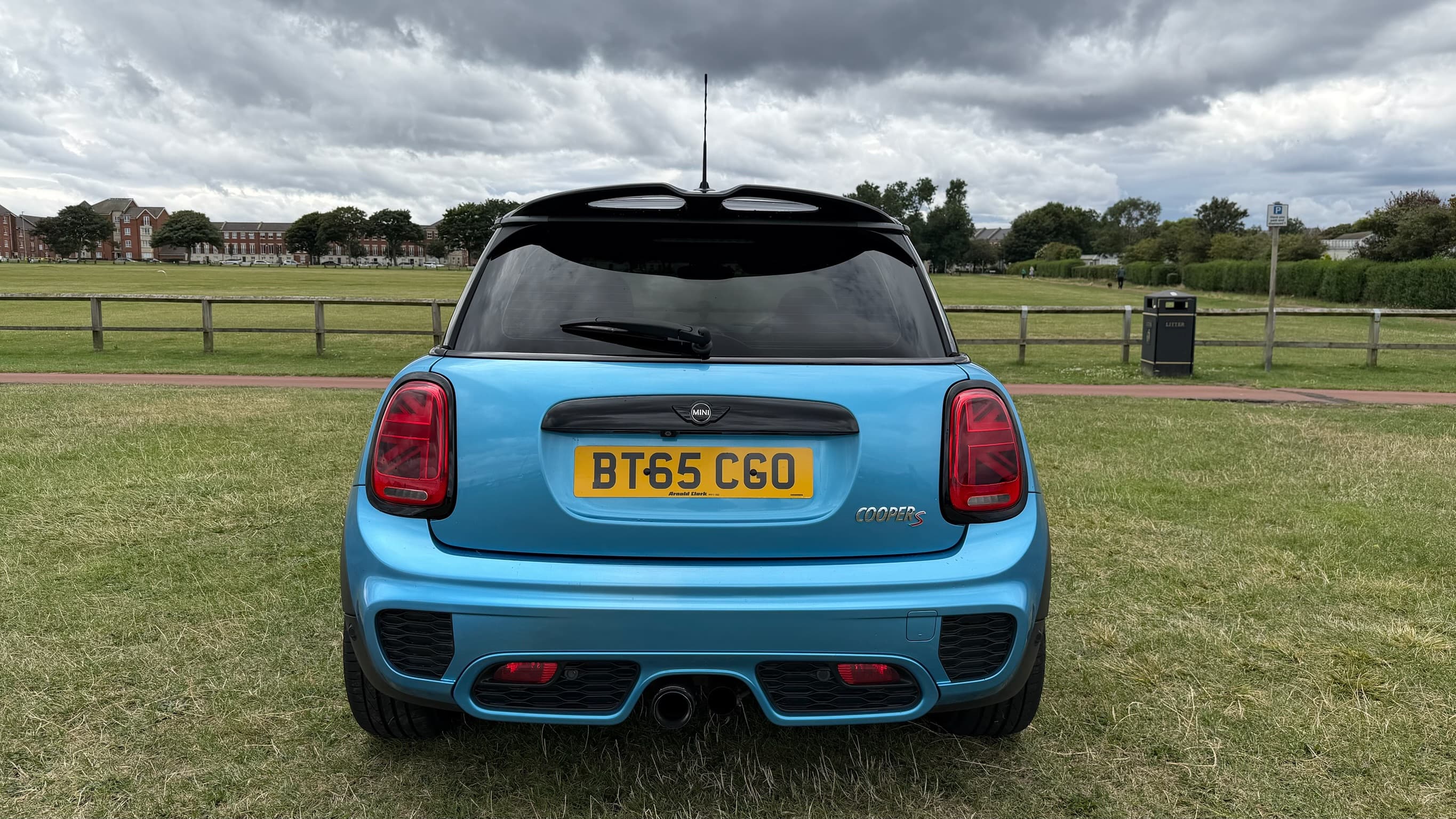 2015 MINI Hatch Cooper S thumbnail 8