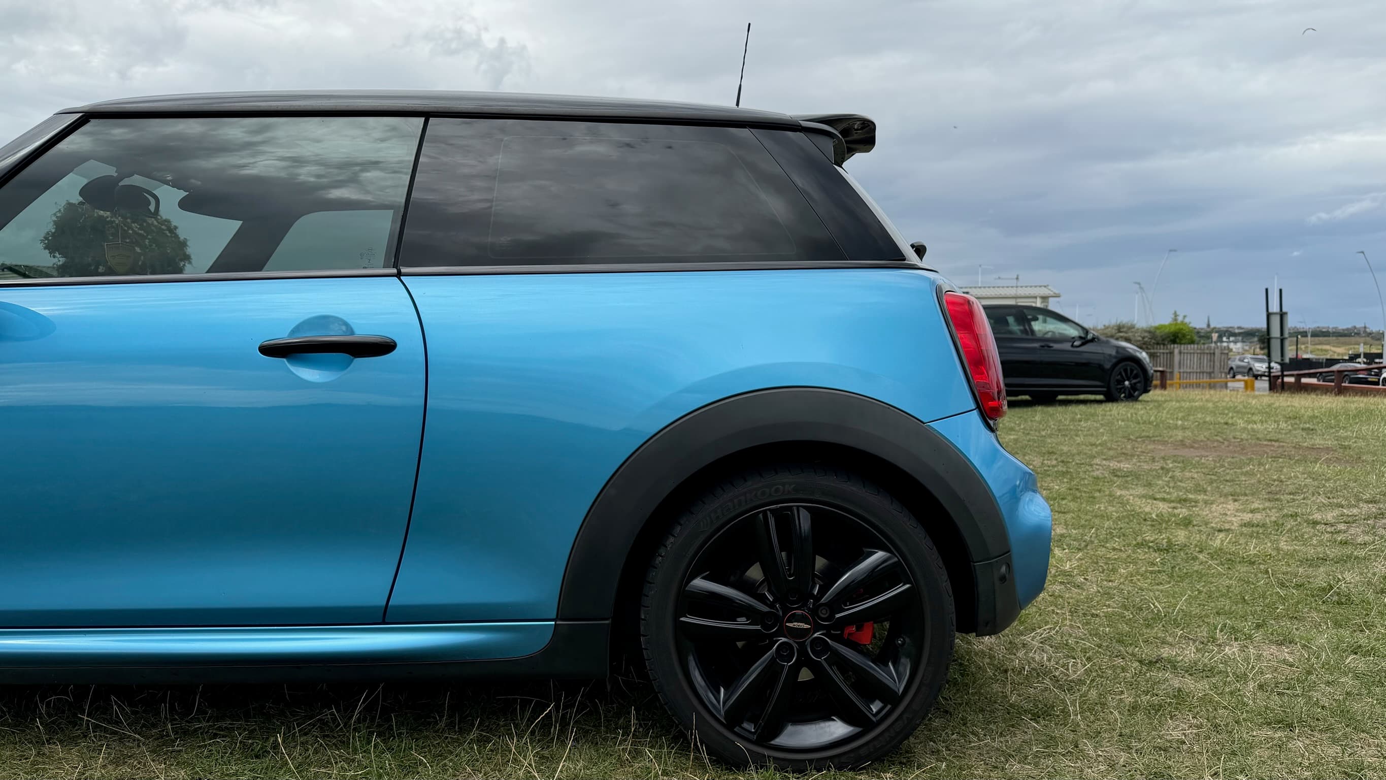 2015 MINI Hatch Cooper S thumbnail 11