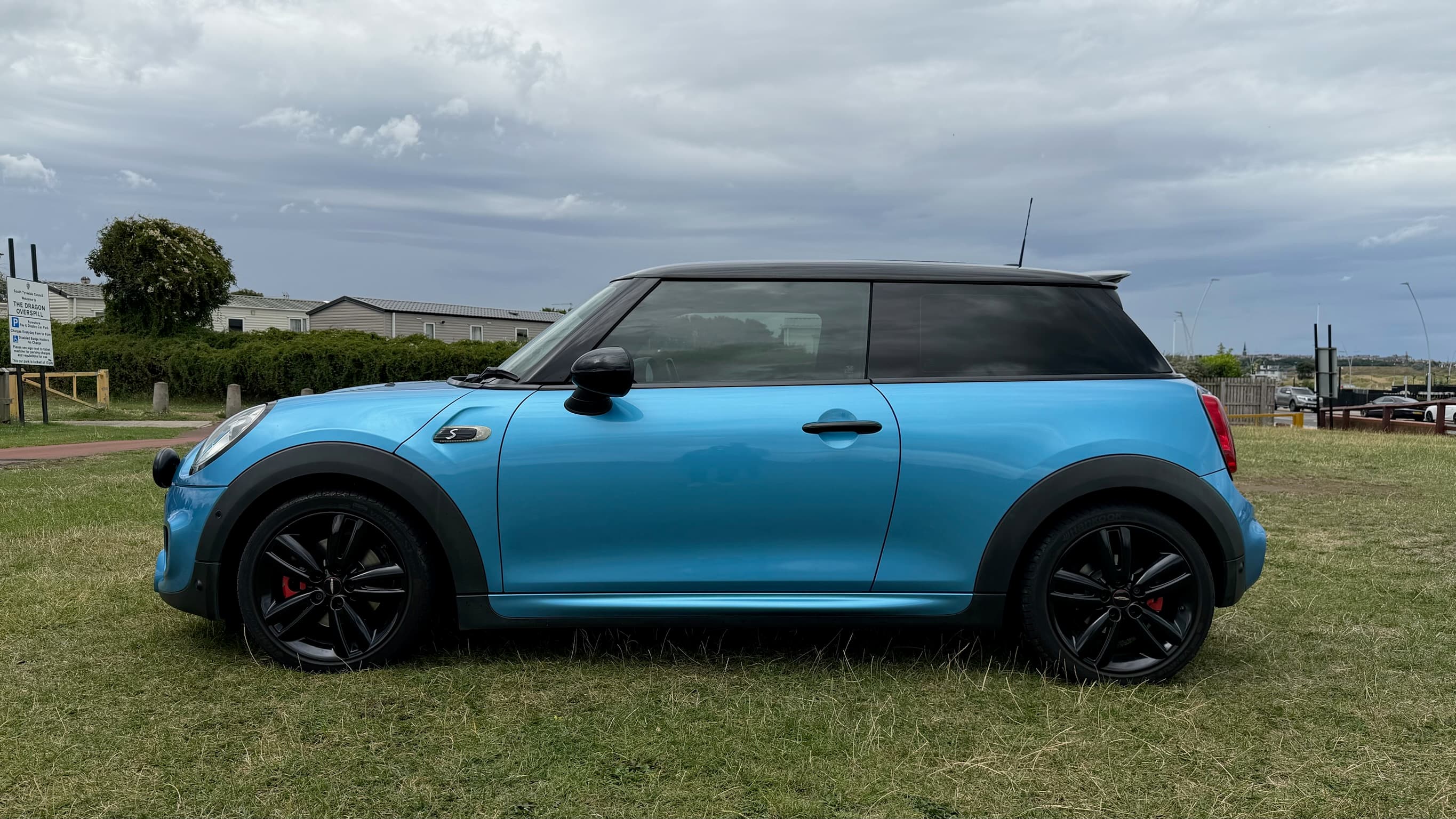 2015 MINI Hatch Cooper S thumbnail 13