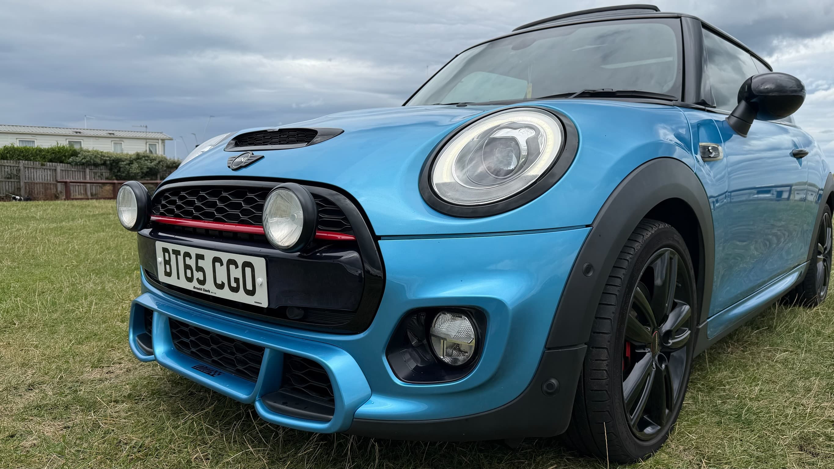 2015 MINI Hatch Cooper S thumbnail 16