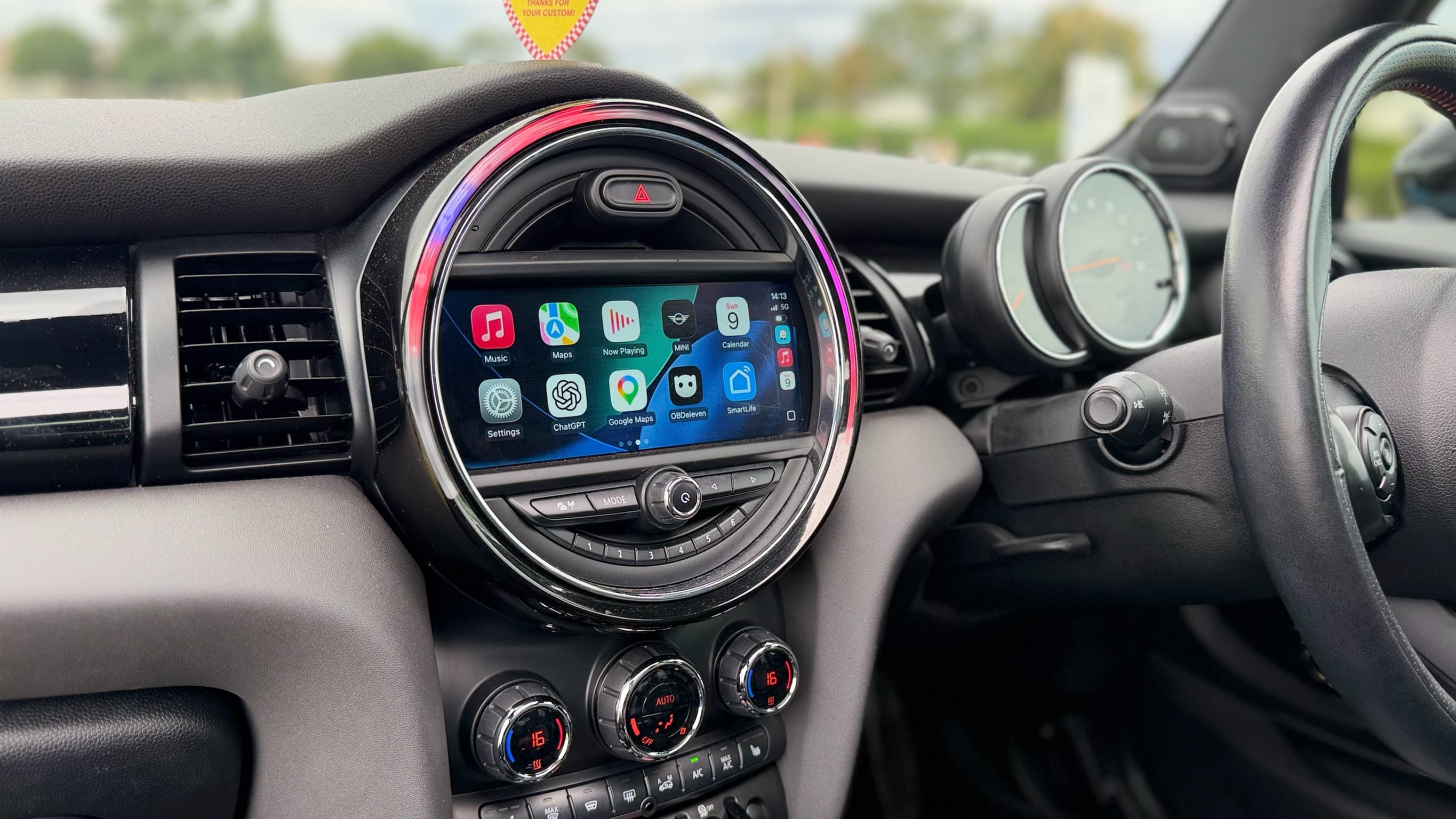 2015 MINI Hatch Cooper S thumbnail 21