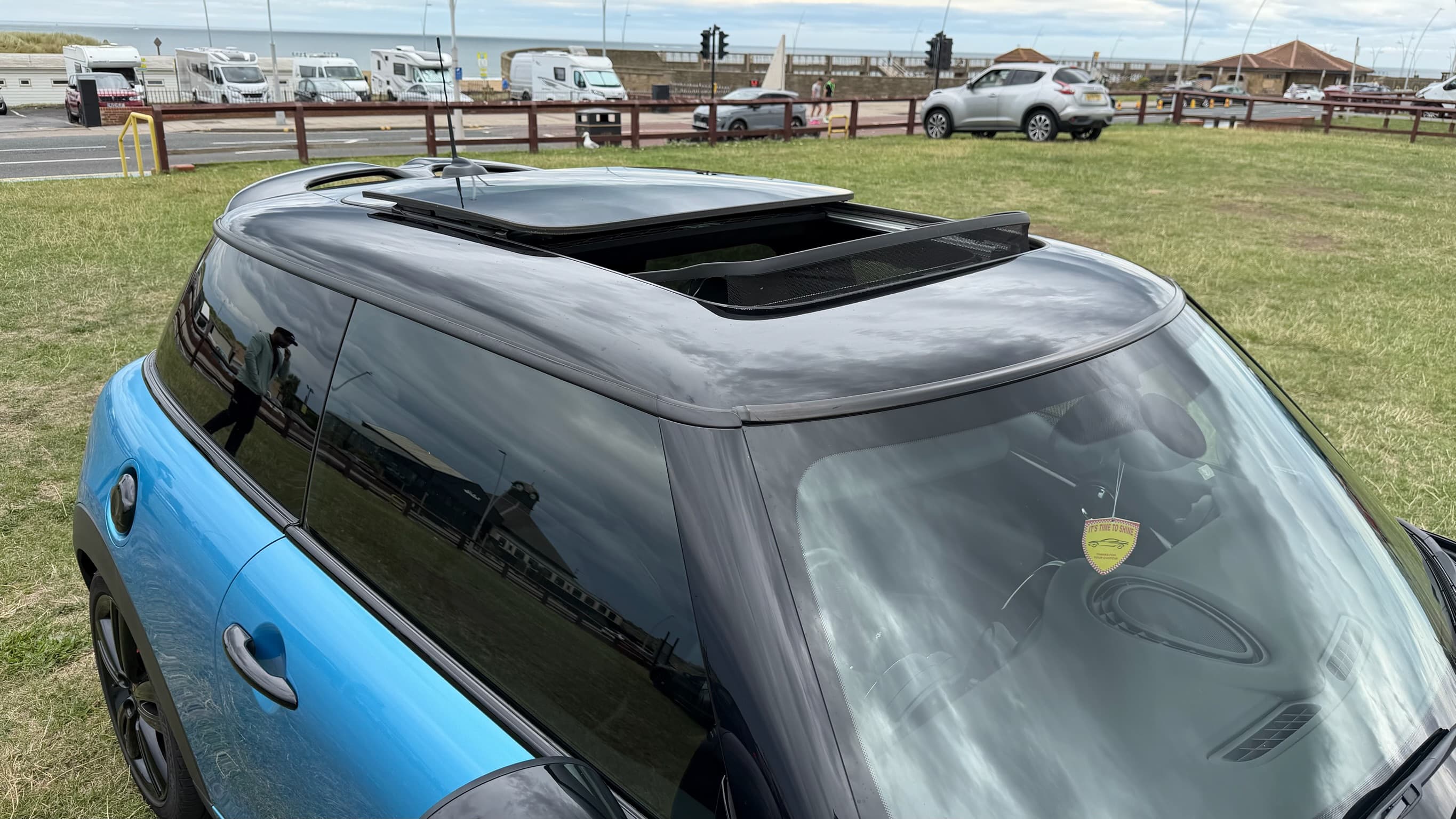 2015 MINI Hatch Cooper S thumbnail 29