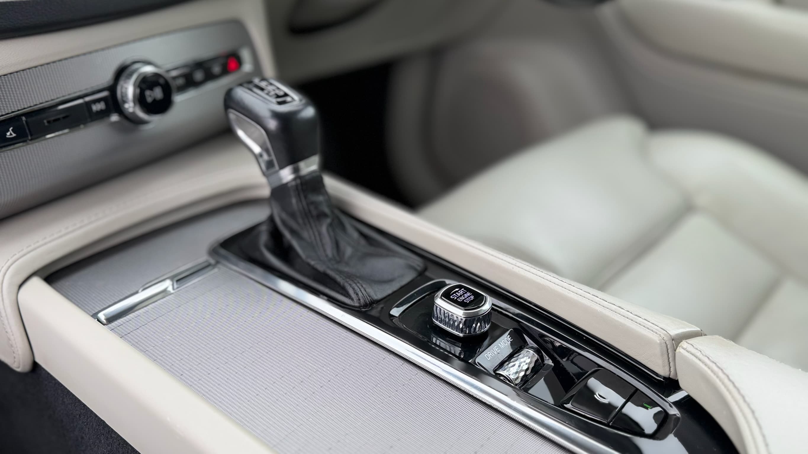 2018 Volvo Xc90 D5 Powerpulse Inscription Awd thumbnail 28
