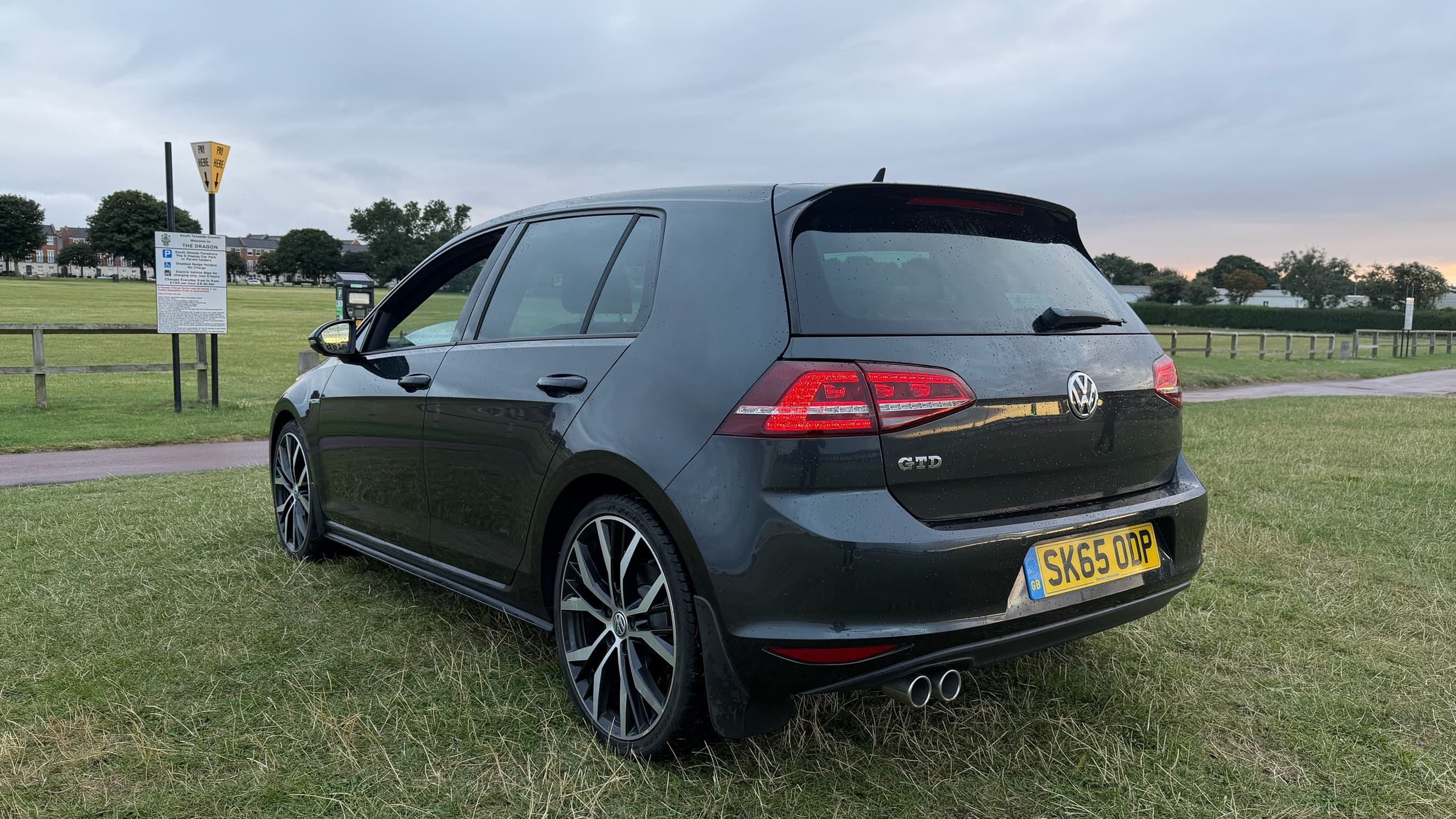 2015 Volkswagen Golf 2.0 GTD thumbnail 5