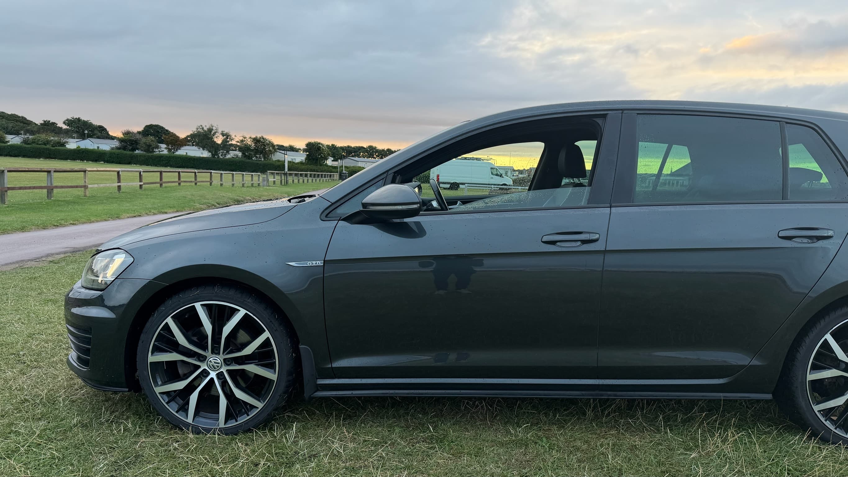 2015 Volkswagen Golf 2.0 GTD thumbnail 7