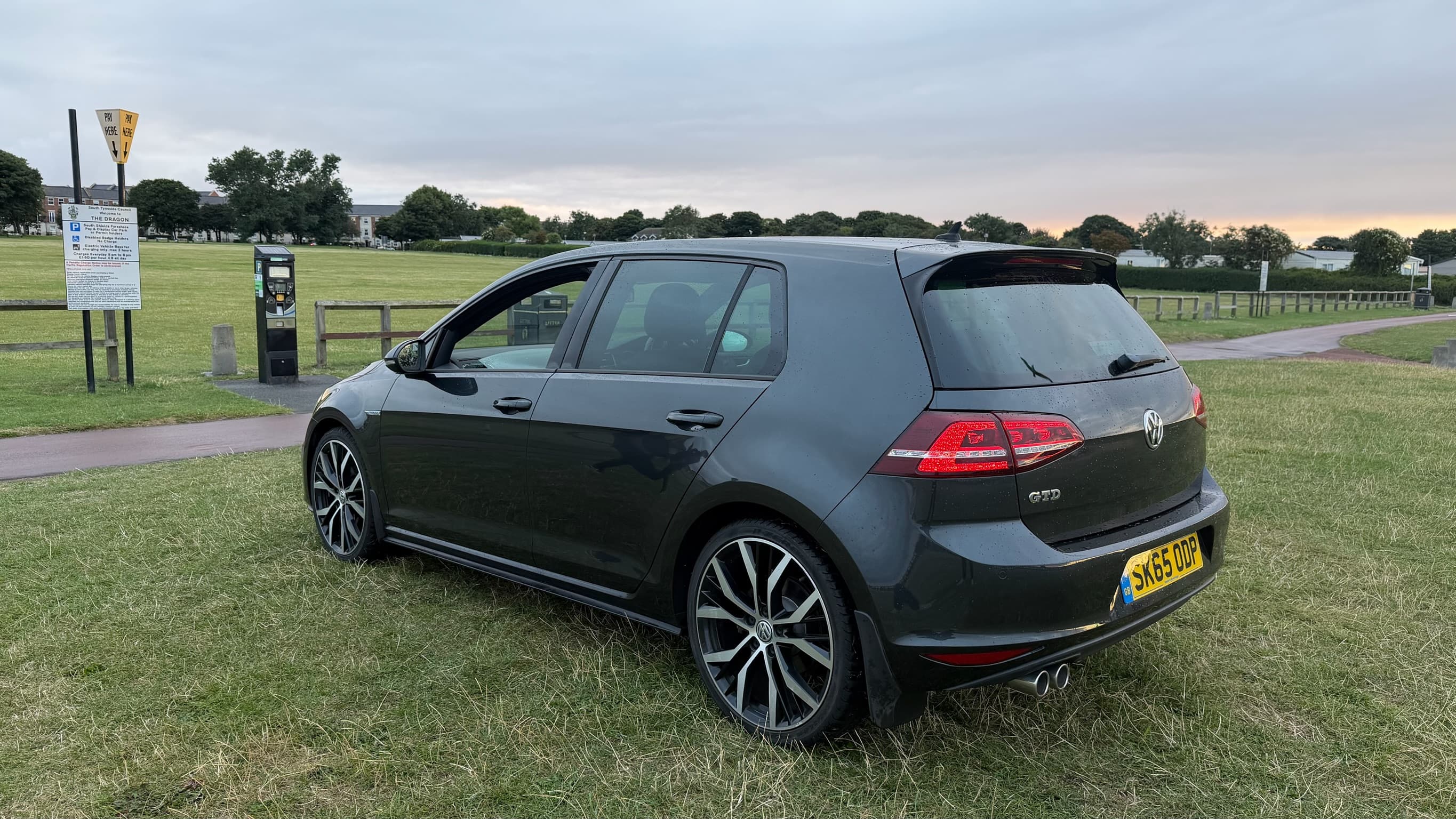 2015 Volkswagen Golf 2.0 GTD thumbnail 15