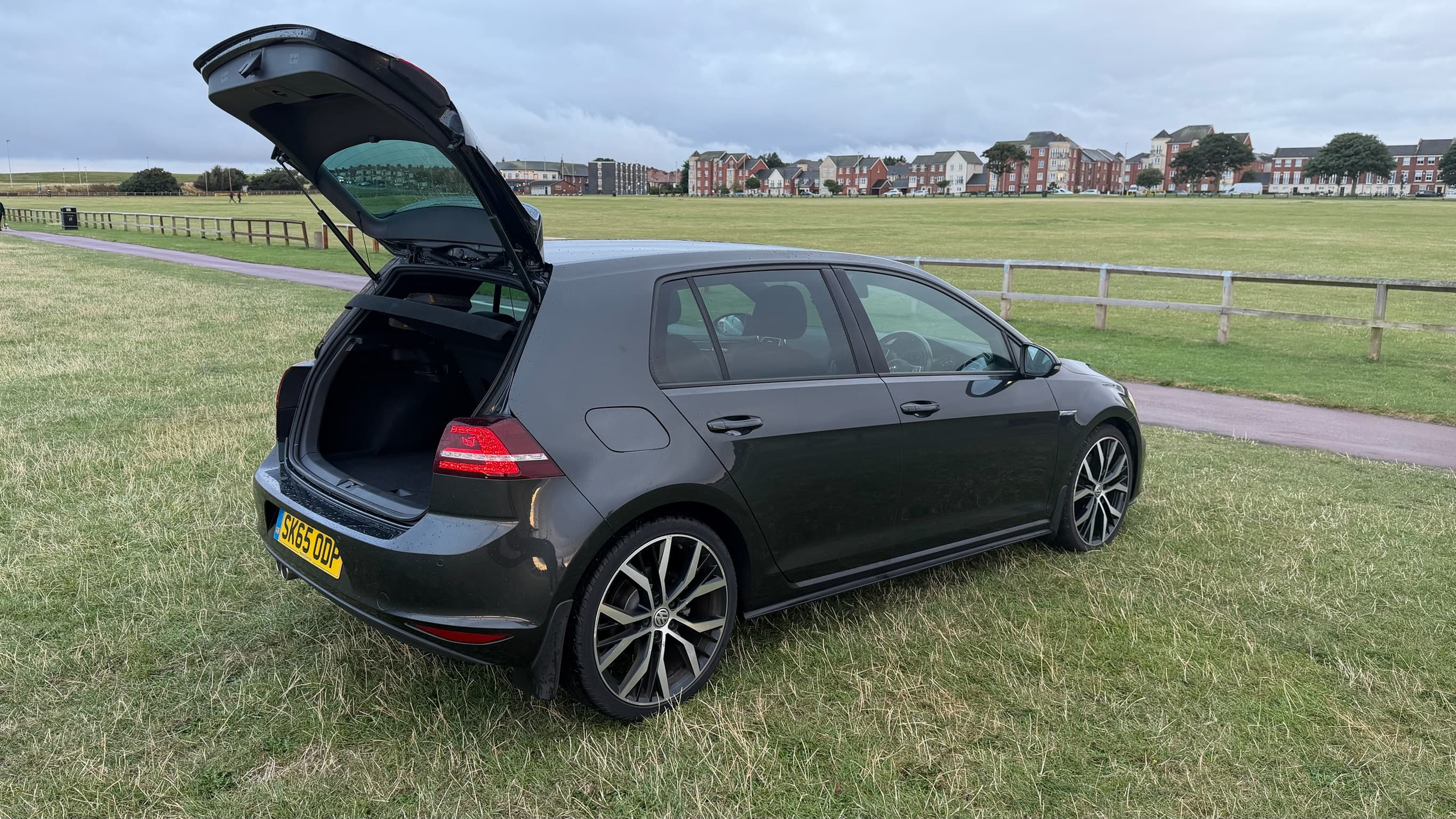2015 Volkswagen Golf 2.0 GTD thumbnail 18